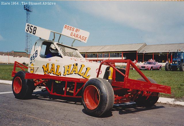 Hartlepool, May 1990 (Des Penny photo)