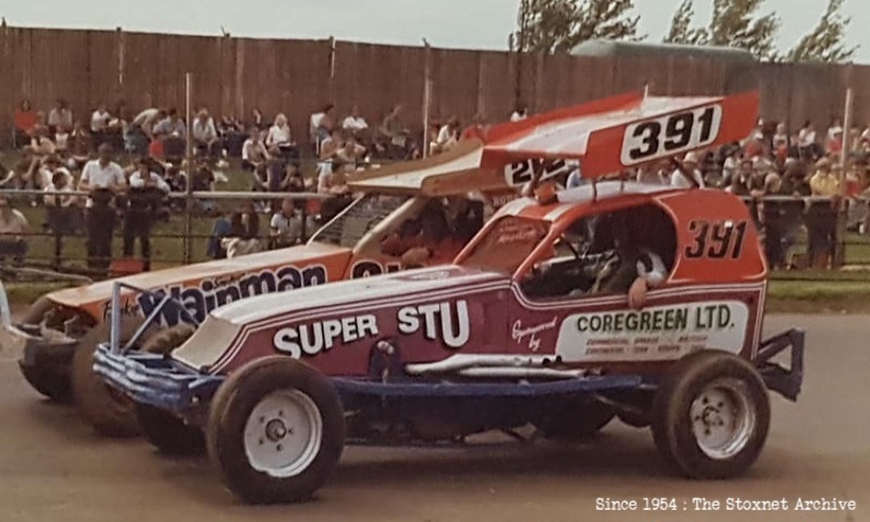 212 Frankie Wainman, 391 Stu Smith. Northampton 1980.