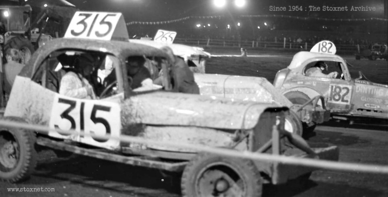 315 Roger Spencer, 265 Rob Bradsell, 182 Mike Cheetham. Nelson 1971.
