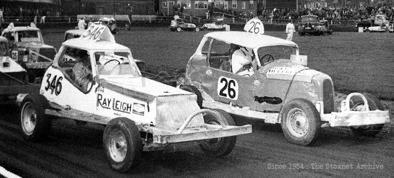 346 Ray Leigh, 26 Jack Ollerenshaw. Nelson 1971.